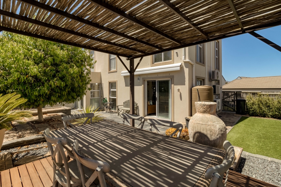 3 Bedroom Property for Sale in Dennegeur Western Cape